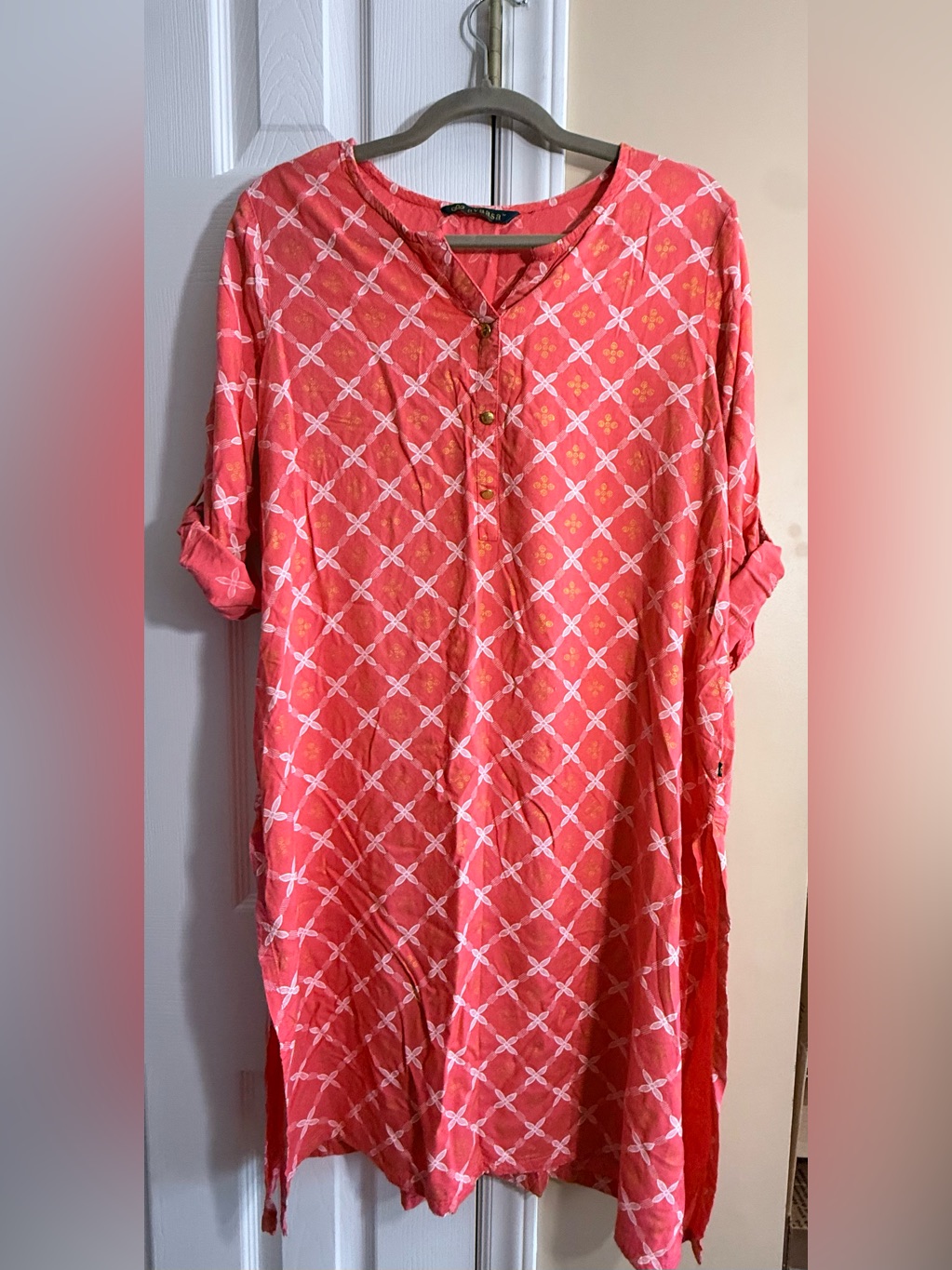 Women’s Coral Patterned Tunic Top